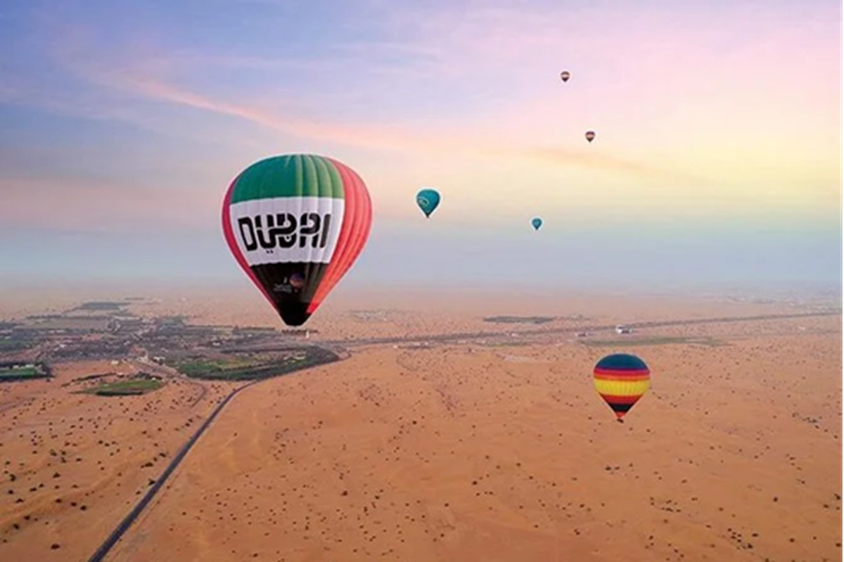 hot-air-balloon-dubai-sunrise-desert